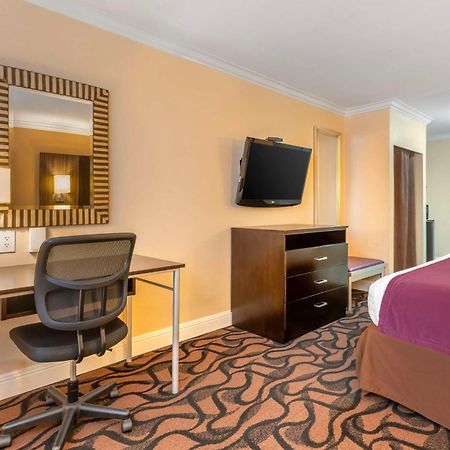 Best Western Plus Airport Plaza San Jose Exterior photo