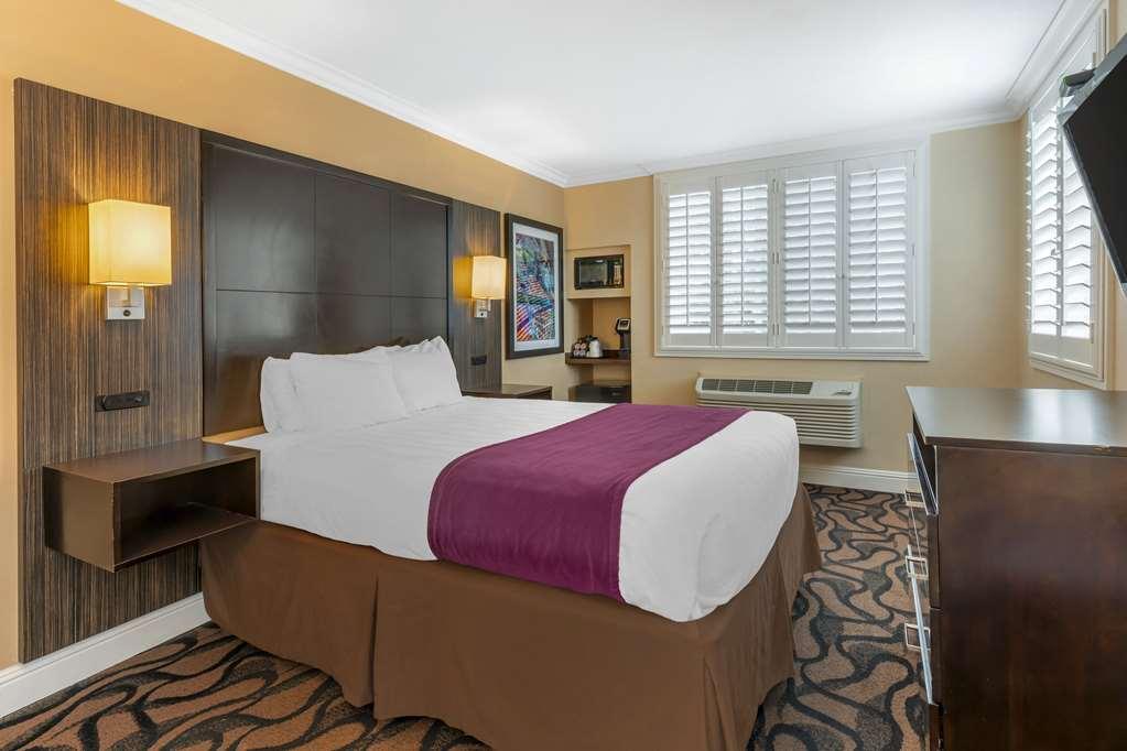 Best Western Plus Airport Plaza San Jose Room photo