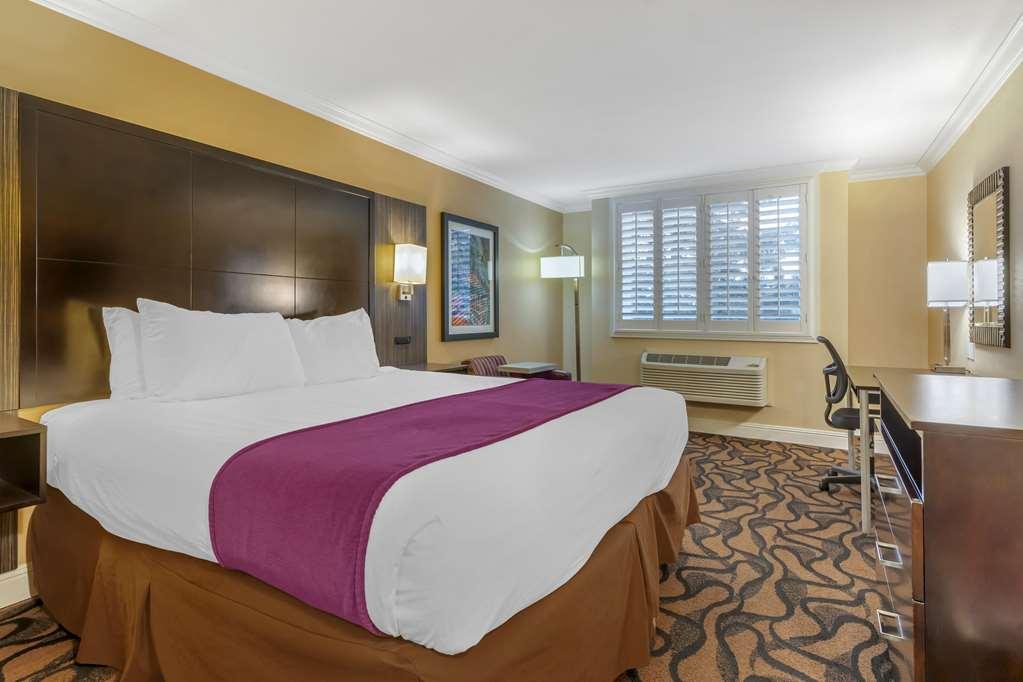 Best Western Plus Airport Plaza San Jose Room photo