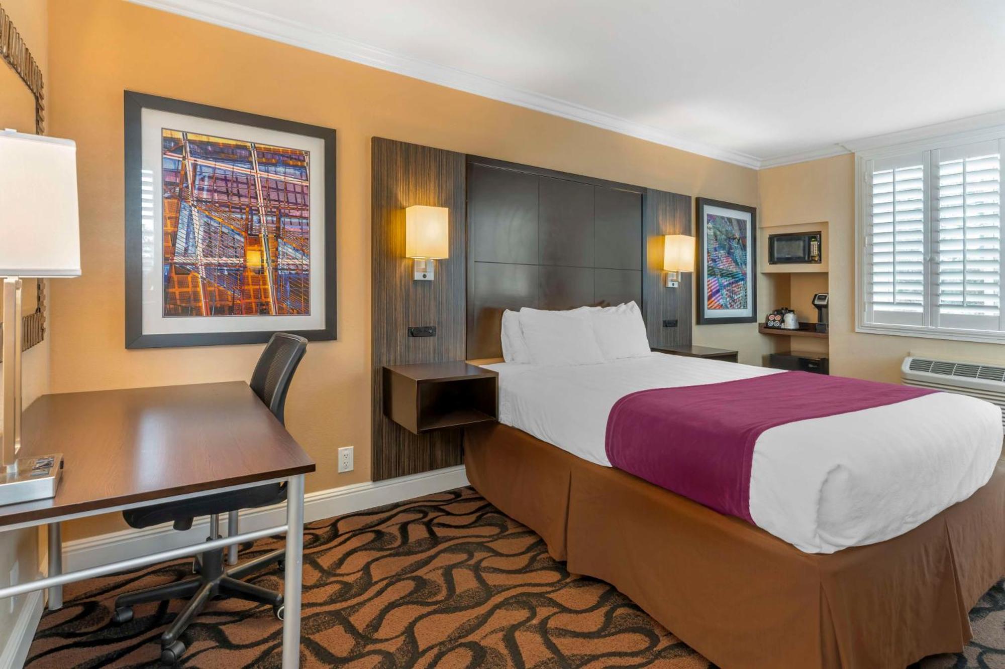 Best Western Plus Airport Plaza San Jose Exterior photo
