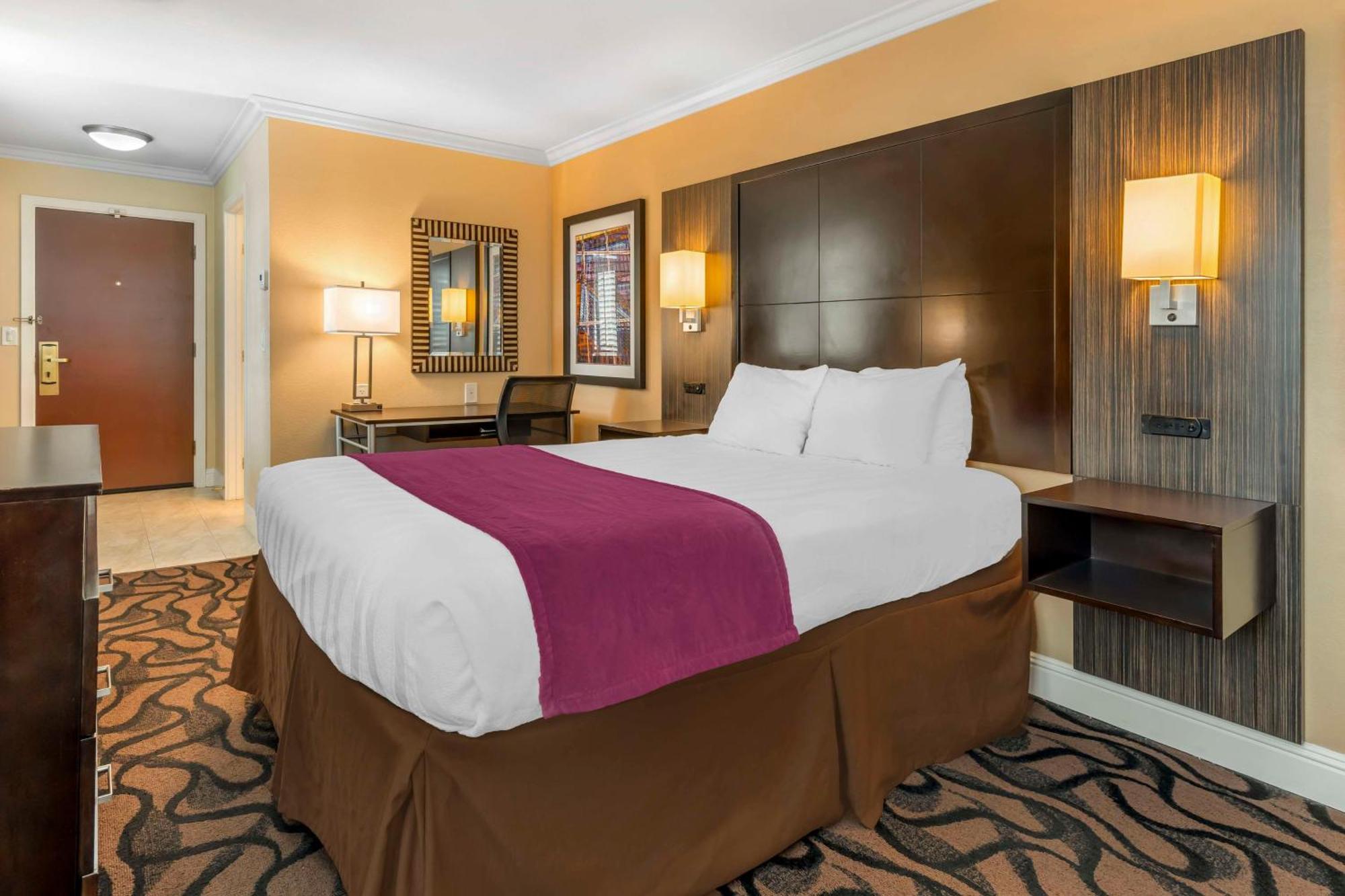 Best Western Plus Airport Plaza San Jose Exterior photo