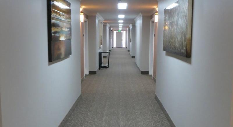 Best Western Plus Airport Plaza San Jose Exterior photo