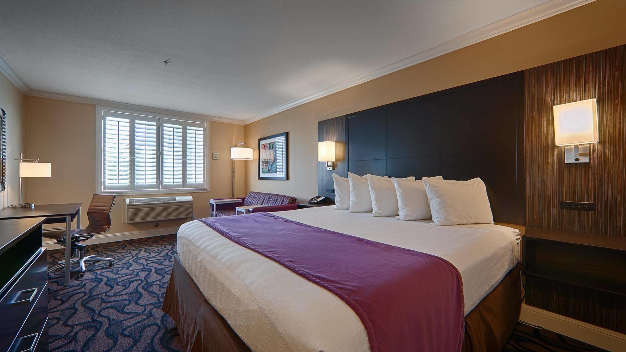Best Western Plus Airport Plaza San Jose Exterior photo