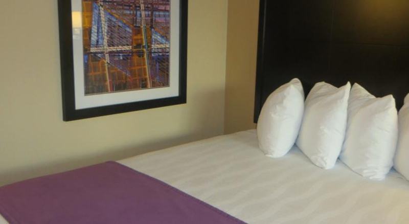 Best Western Plus Airport Plaza San Jose Exterior photo