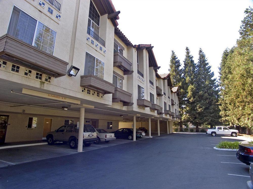 Best Western Plus Airport Plaza San Jose Exterior photo